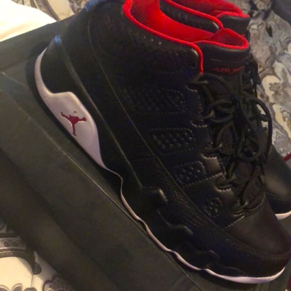 Jordan 9 Low